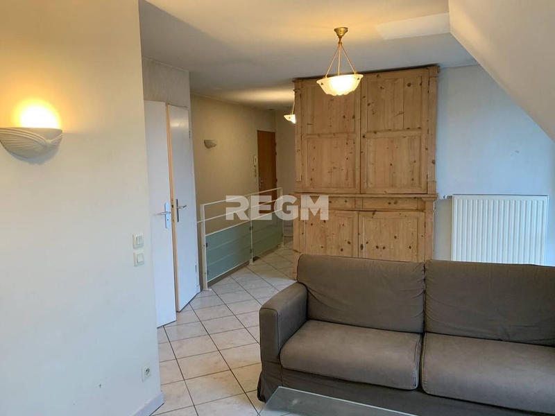 Duplex - 97 m² - 6 pièces