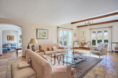 Villa - 200 m² - 7 pièces