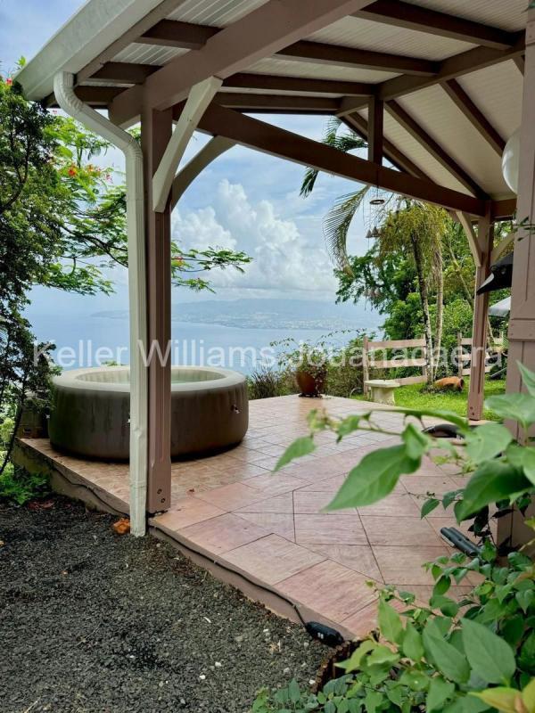 Villa - 239 m² - 3 pièces