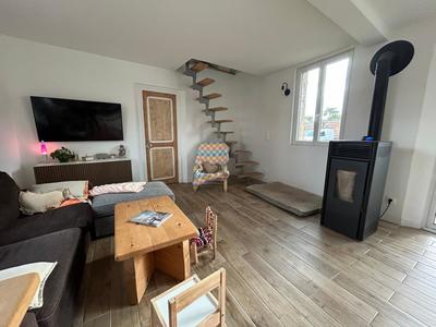 Maison - 92 m² - 4 pièces