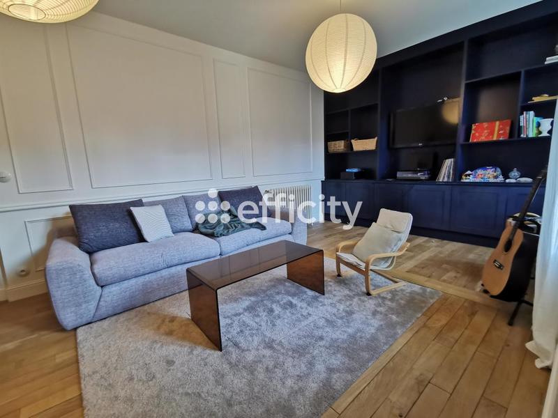 Maison bourgeoise - 140 m² - 6 pièces