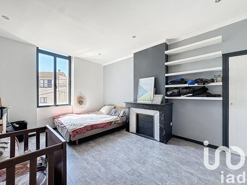 Maison - 250 m² - 6 pièces