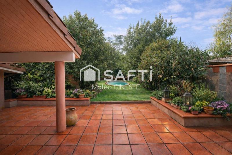 Maison - 192 m² - 9 pièces