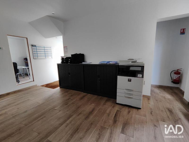 Local commercial - 1 700 m²