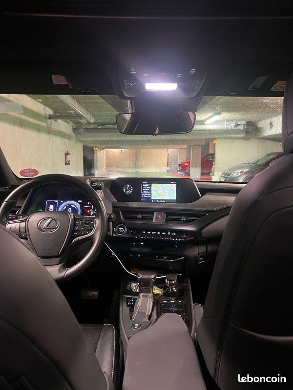 Lexus Ux 250h 2.0i Hybride 4wd pack confort business