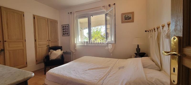 Maison - 220 m² - 7 pièces