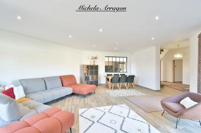 Maison - 177 m² - 6 pièces