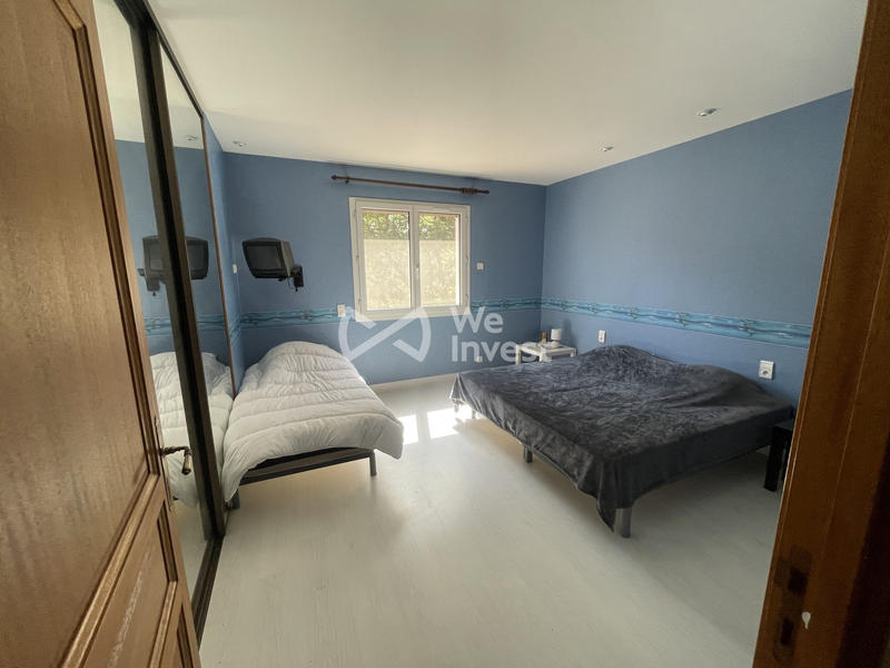 Maison traditionnelle - 340 m² - 11 pièces