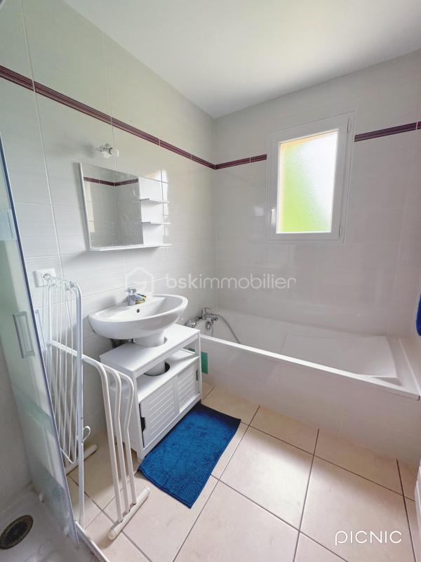 Maison traditionnelle - 95 m² - 5 pièces