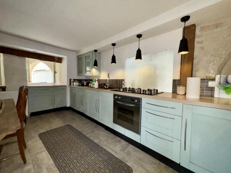 Maison - 93 m² - 5 pièces