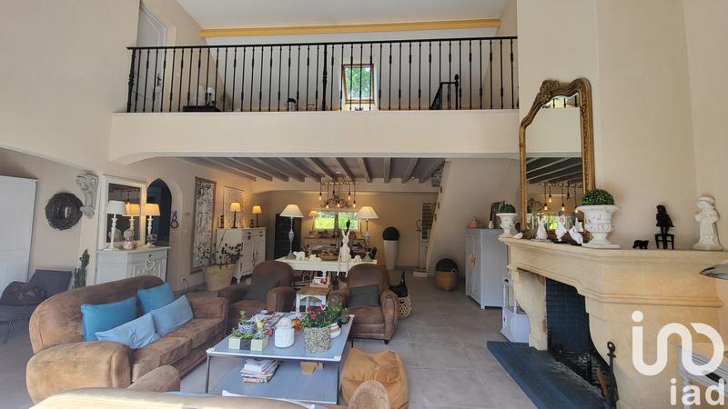 Maison - 181 m² - 6 pièces