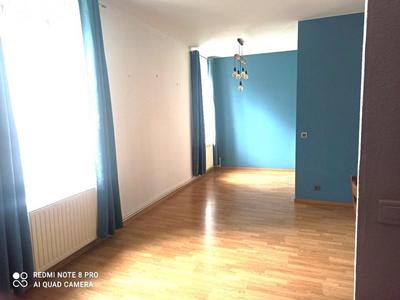 Appartement - 77 m² - 3 pièces