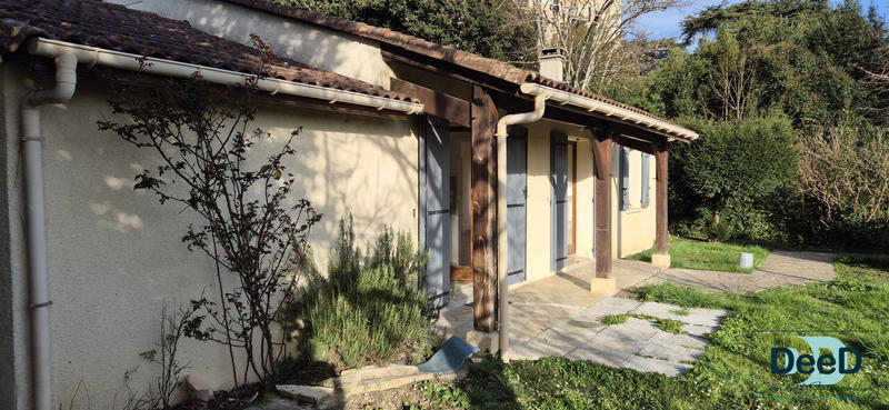 Maison traditionnelle - 82 m² - 4 pièces