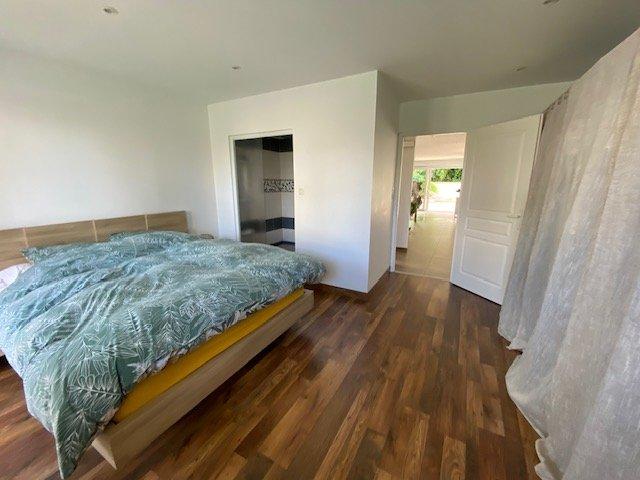 Maison - 180 m² - 5 pièces