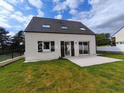 Maison traditionnelle - 140 m² - 5 pièces