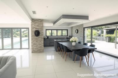 Propriété - 470 m² - 11 pièces