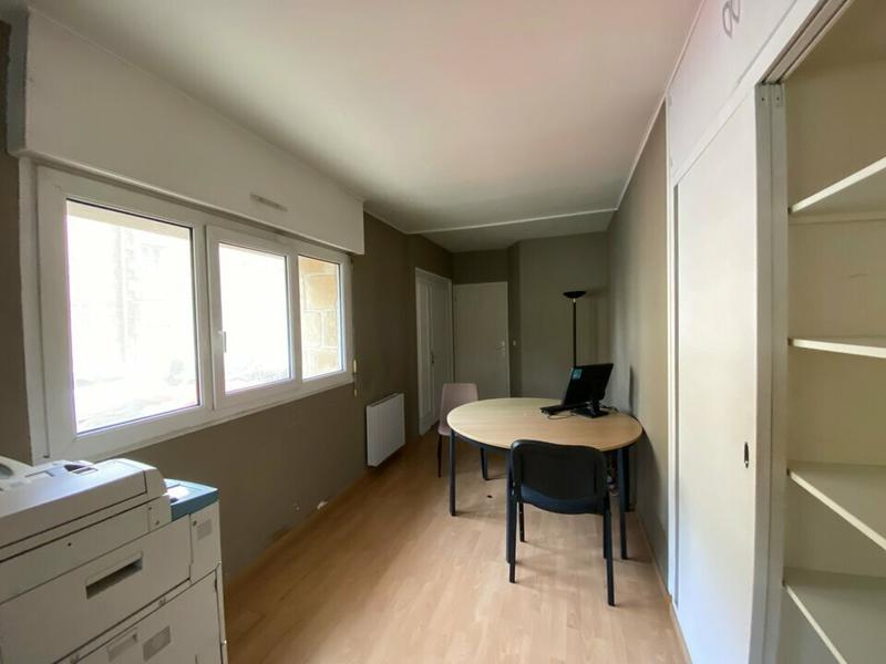 Local d'activité / Entrepôt - 180 m²