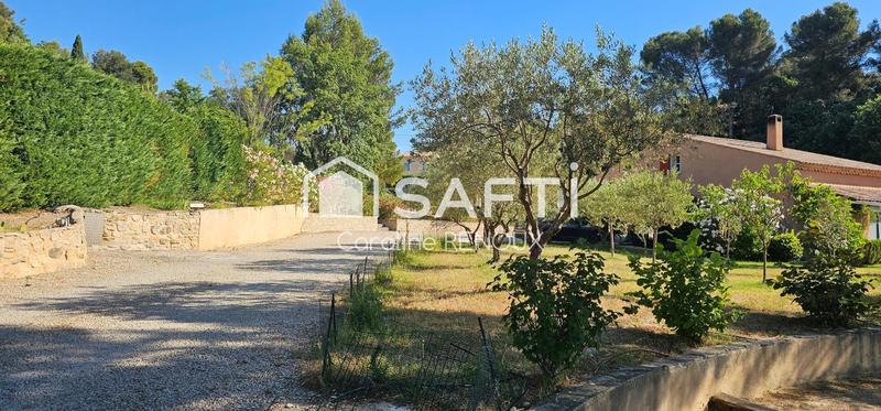 Maison - 215 m² - 10 pièces