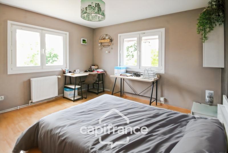 Maison - 211 m² - 7 pièces