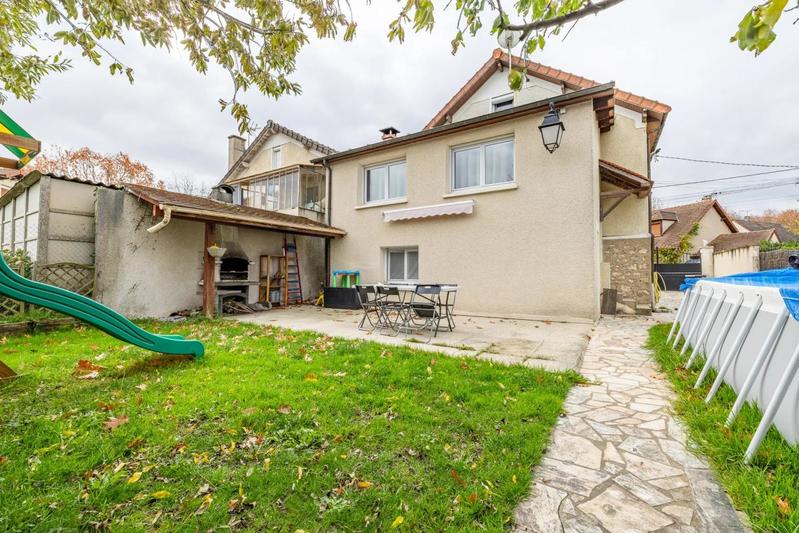 Maison - 131 m² - 5 pièces