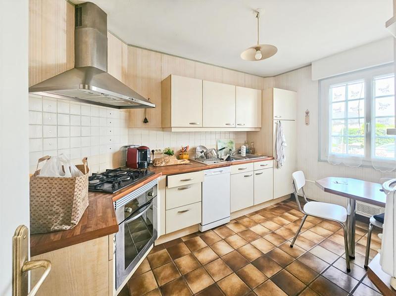 Maison - 98 m² - 5 pièces