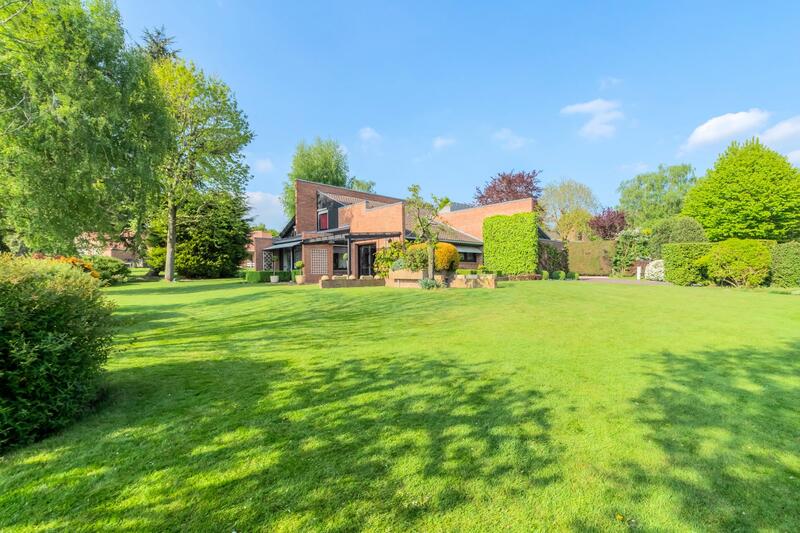 Maison - 200 m² - 9 pièces