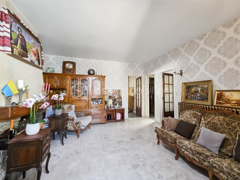 Demeure - 165 m² - 10 pièces