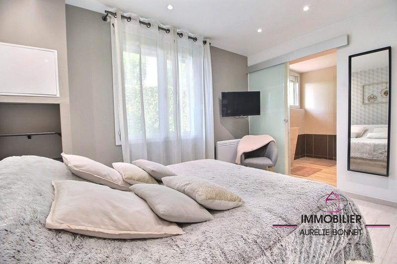 Maison - 95 m² - 5 pièces