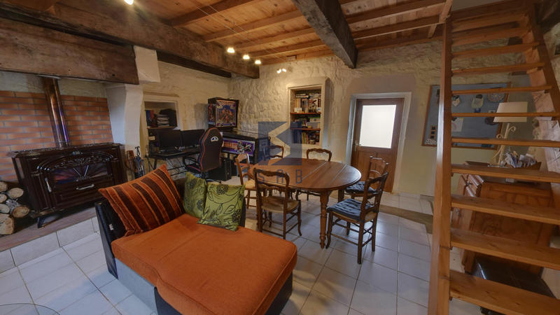 Maison - 95 m² - 4 pièces