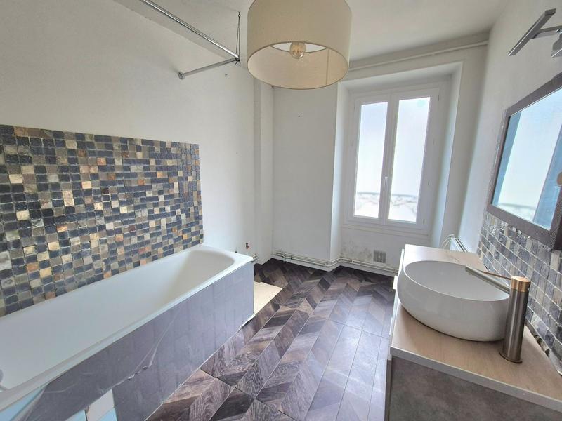 Appartement - 68 m² - 3 pièces