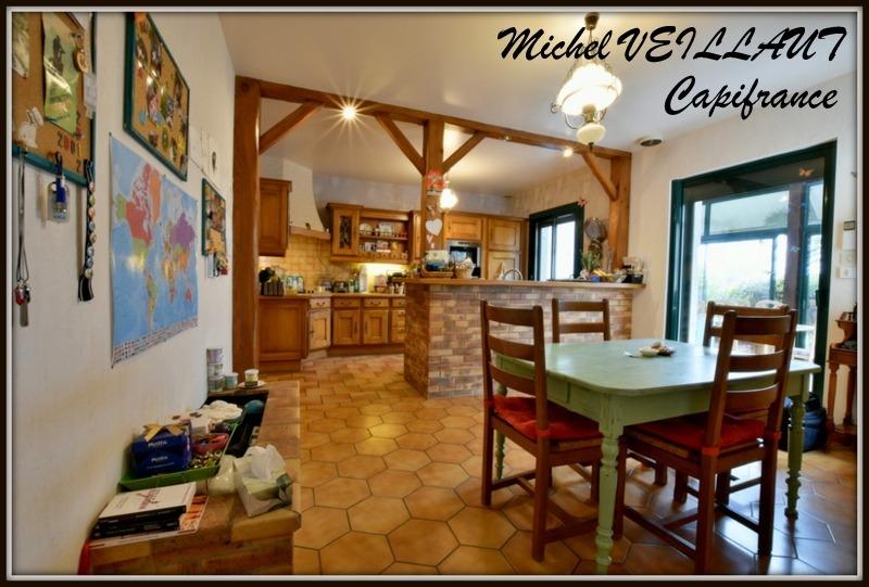 Maison - 220 m² - 9 pièces