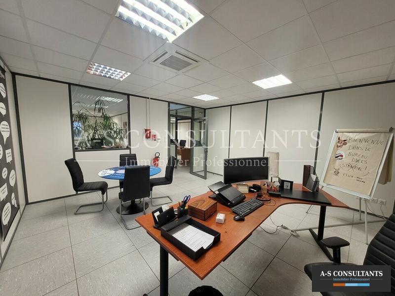 Local commercial - 440 m²