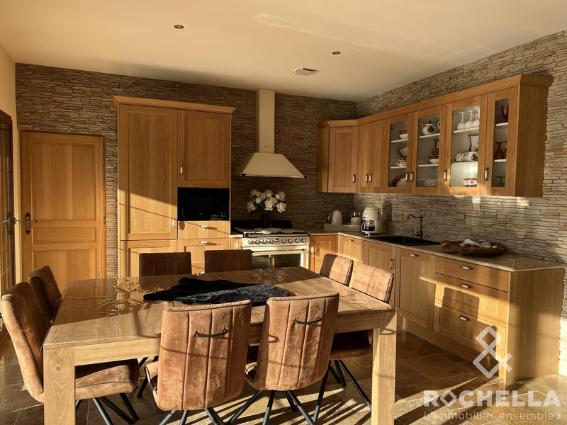 Maison - 102 m² - 4 pièces