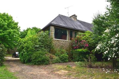 Maison - 274 m² - 11 pièces