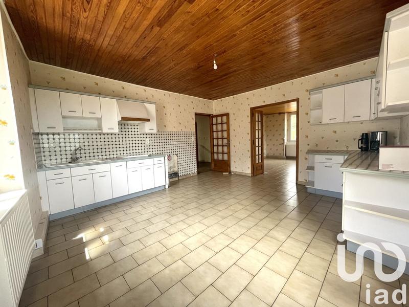 Maison - 335 m² - 9 pièces