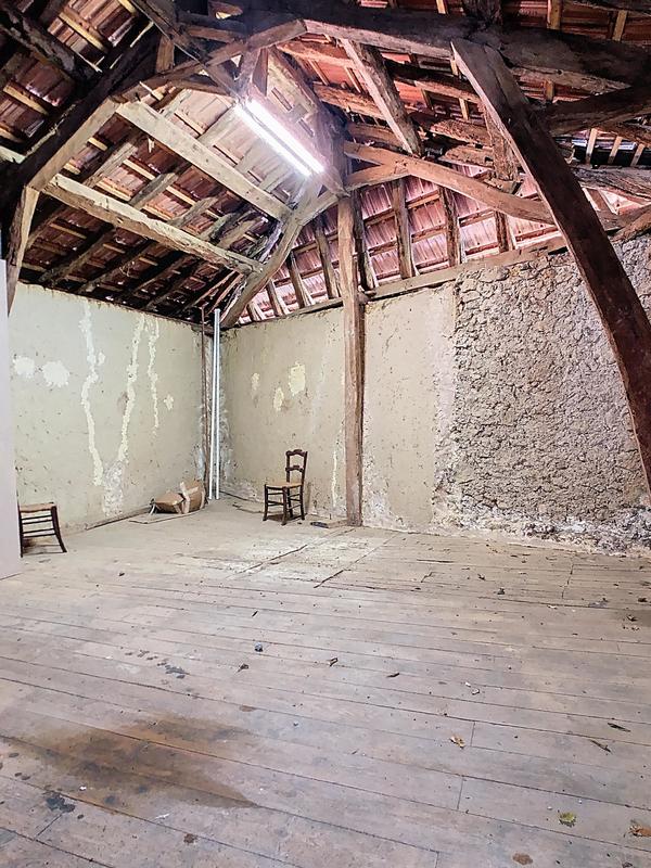 Villa - 241 m² - 6 pièces