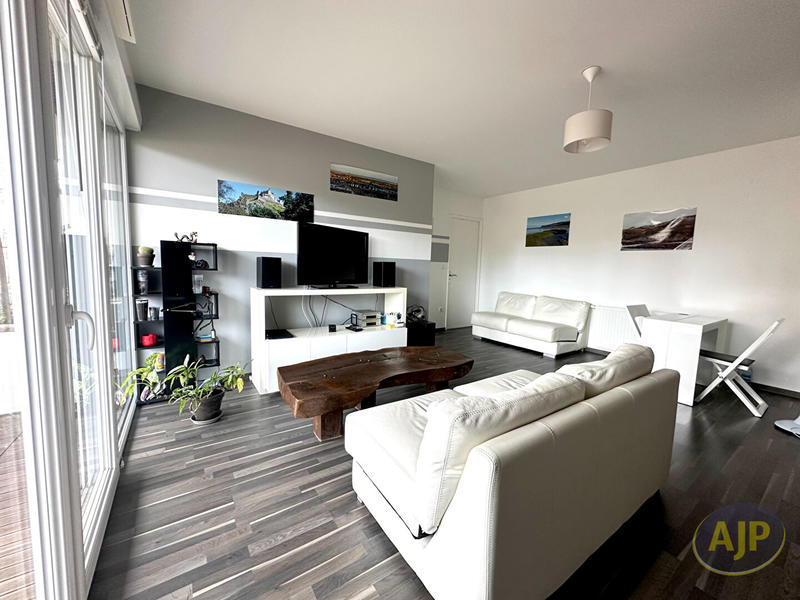 Appartement - 87 m² - 4 pièces