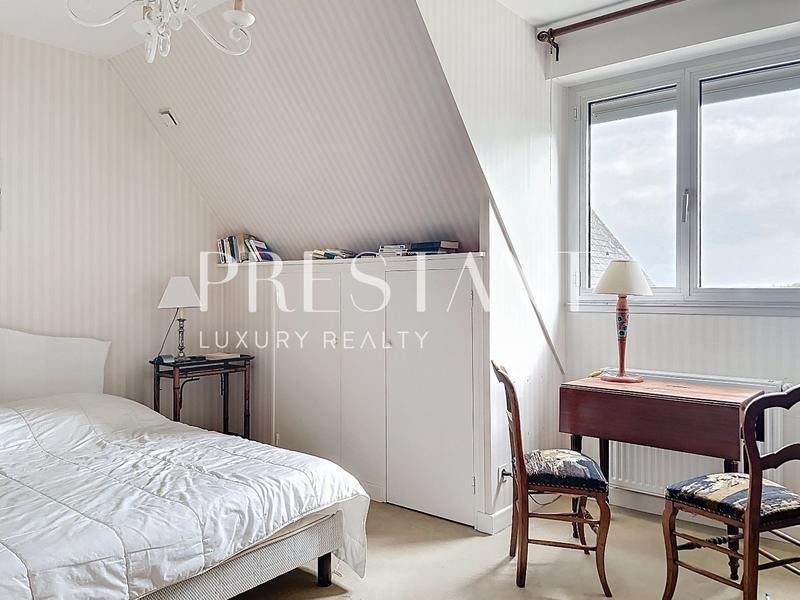 Maison - 157 m² - 7 pièces