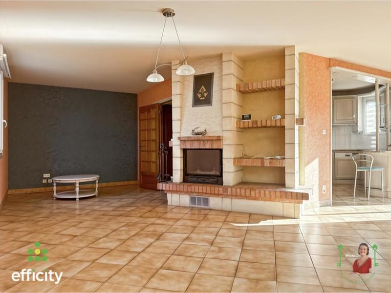 Maison de bourg - 181 m² - 8 pièces