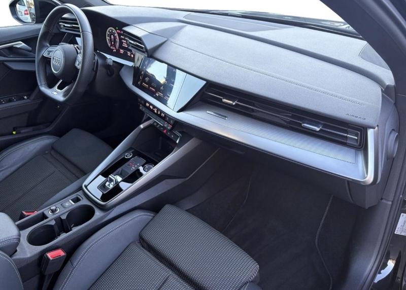 Audi A3 sportback 45 TFSIe 245 s-Line Hybride Rechargeable / Matrix Led Volant Méplat Caméra de Recul Régulateur Distance Keyless