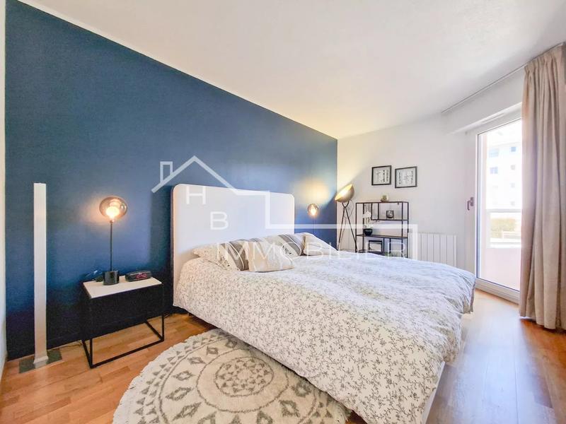 Appartement - 97 m² - 3 pièces