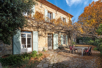 Maison - 250 m²