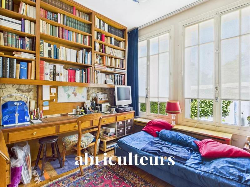 Appartement - 165 m² - 6 pièces