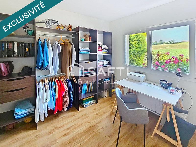 Maison - 180 m² - 5 pièces