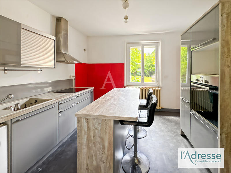 Maison - 110 m² - 4 pièces