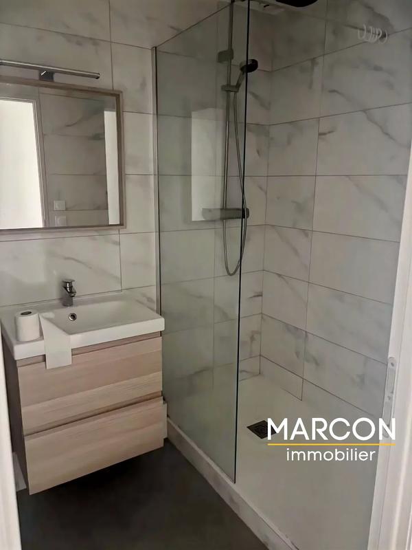 Maison de village - 302 m² - 15 pièces