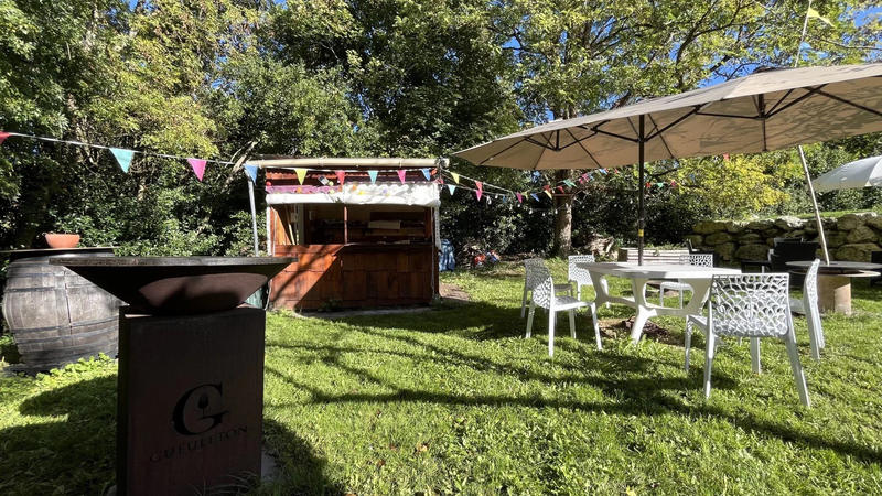 Maison - 265 m² - 6 pièces