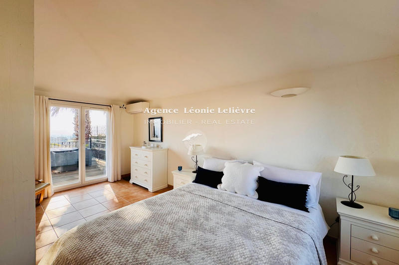 Maison - 102 m² - 4 pièces