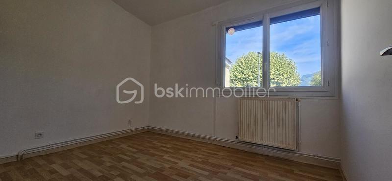 Maison jumelée - 84 m² - 4 pièces