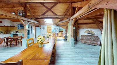 Loft - 80 m² - 4 pièces